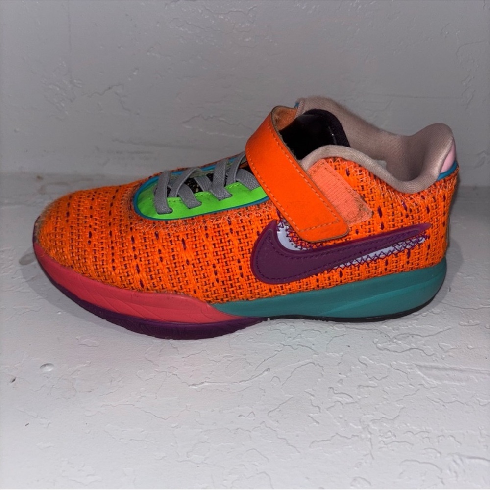Nike Kids Basketball Sneakers Bright Orange Purple Green Velcro Strap Youth